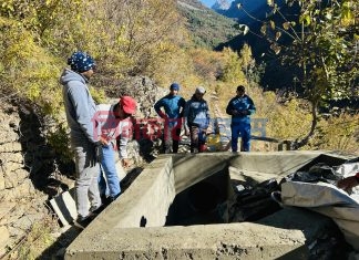 हिल्दुम बिधुत बितरण केन्दको ओभर फ्लो र इन्टेक मर्मत सकियो तर सिमेन्ट सेट हुन बाँकी