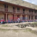 दिवा खाजाले बिधार्थी नियमित नहुने र कक्षा छोड्ने समस्या हट्यो