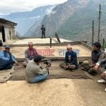 हाल सीमा विवाद देखिएको बन क्षेत्रबाट जडिबुटी बोकेर लगि राजापुरसम्म बिक्री गर्ने गरेको हुम्लावासीको भनाई