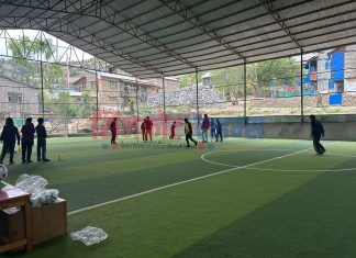 हुम्लाका चार वटा विद्यालयलाई एक सय वटा फुटबल सहयोग