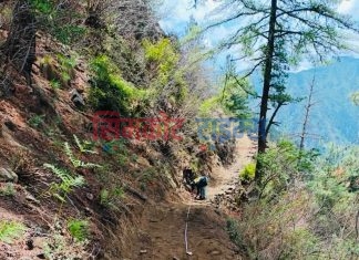 चरन क्षेत्रका लागि घोरेटो बाटो निर्माण