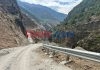 च्याछरा सडकमा सुरक्षाका लागि क्रस व्यारियर निर्माण