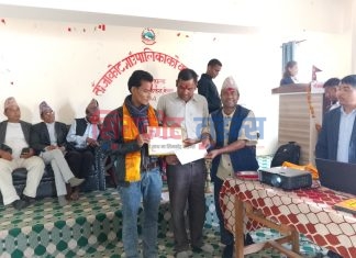 तीन जना उत्कृष्ट किसान पुरस्कृत