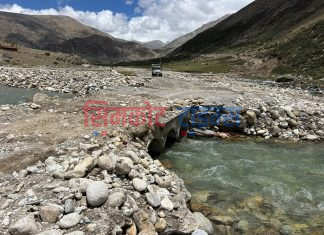 यातायात सेवा अबरुद्ध भएपछि लाप्चाबाट मानसरोवर कैलाशको दर्शन गर्न समस्या