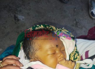 पैतीस दिनको बालक छतवाट लडाएपछि घाईते
